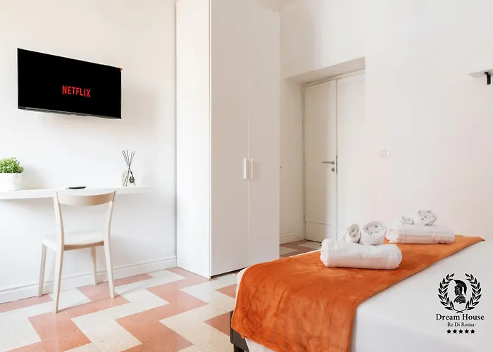 Dream House Re Di - 50mt To Metro Station, Position, 4pax, 2bdr